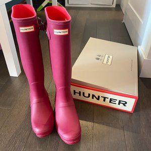 Hunter Original Tall Rain Boots - New condition - Burgundy